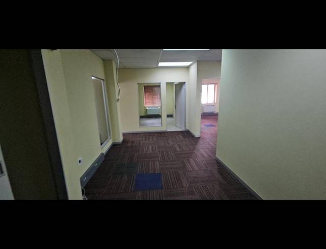 BUSINESS PROPERTY TO RENT IN VORNA VALLEY